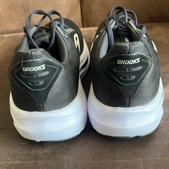 Brooks Ghost 17 Running Shoes - Black/White - Men’s size 9.5